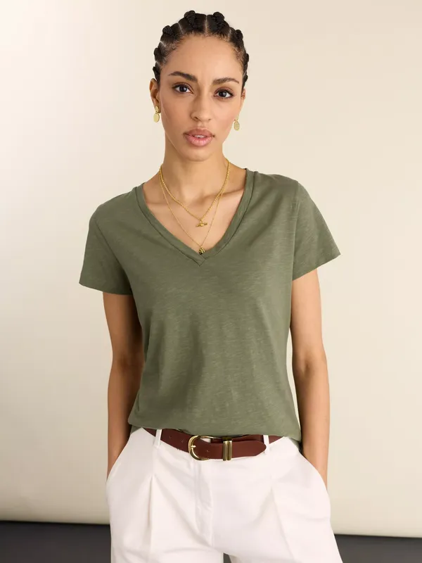 Baukjen Hanorah Organic Cotton V-Neck T-Shirt