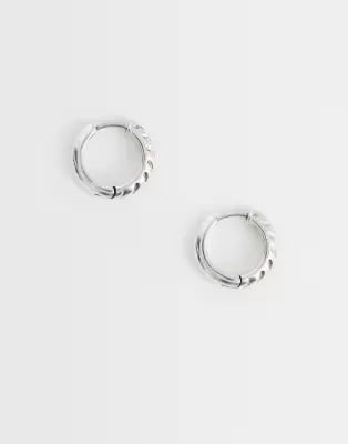 waterproof stainless steel twisted groove hoop earrings in silver