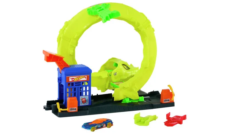 Hot Wheels Snake Spiral Attack Playset & Die-Cast Toy Car
