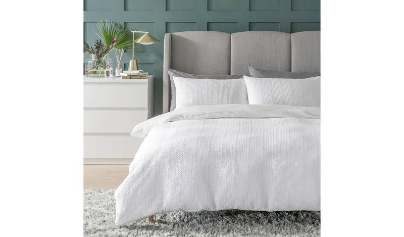 Habitat Patterned Waffle Bedding Set