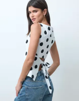 slash neck tie back tank top in polka dot