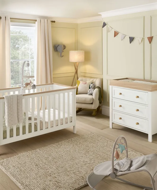 Mamas & Papas Wedmore 2 Piece Cotbed Set with Dresser Changer - White/Oak