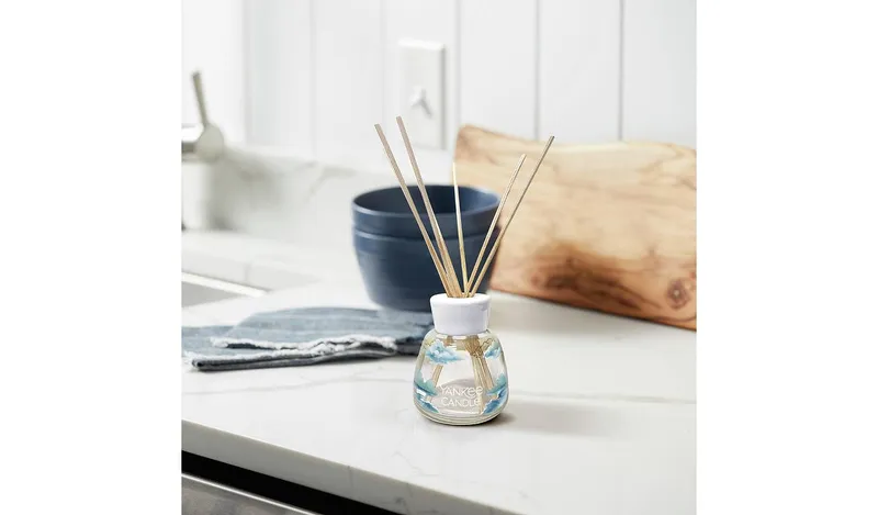 Yankee Signature 100ml Reed Diffuser - Ocean Air