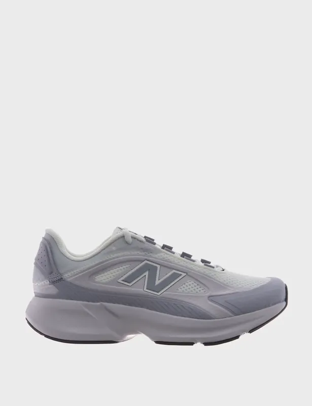 New Balance CTLYST Trainers