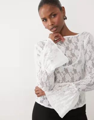 sheer lace fluted cuff top in ecru