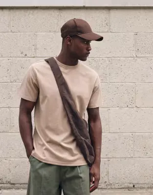 breatheMAX heavyweight t-shirt in beige cotton blend