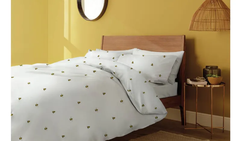 Argos Home Hideaway Bee Print White Bedding Set