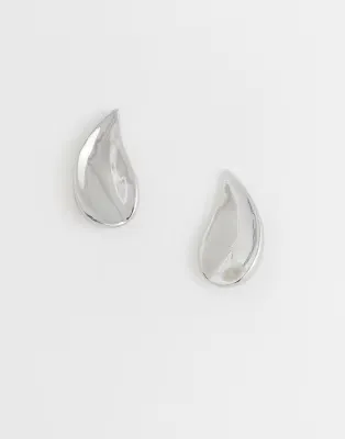 everyday stud earrings with teardrop design in silver tone
