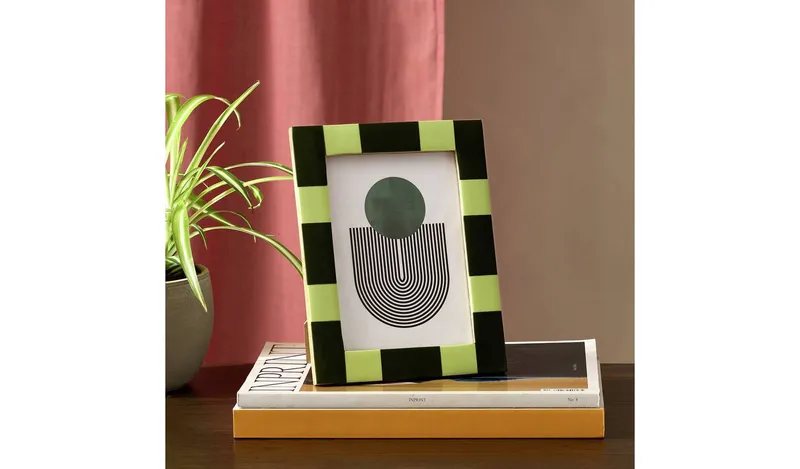 Habitat Checkered Green Mango Wood Frame - 5x7"