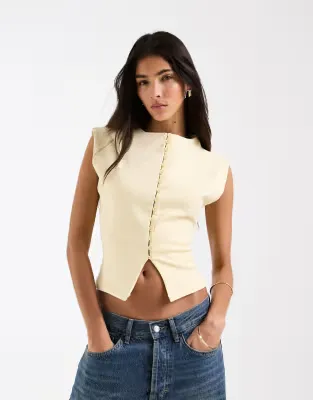 compact cotton grown on sleeve button down top in buttermilk
