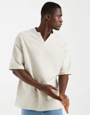 heavyweight oversized t-shirt with notch neck in beige texture