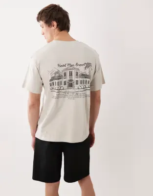 Premium heavyweight t-shirt with backprint in beige