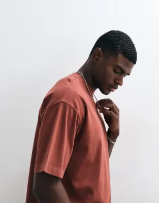 heavyweight boxy oversized t-shirt with chest embroidery in red wash