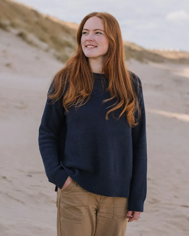 Passenger Clothing Cove Knitted Jumper - Rich Navy