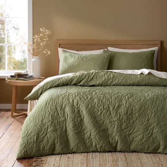 Ada Floral Duvet Cover and Pillowcase Set