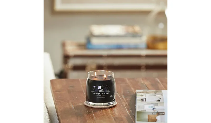Yankee Signature Medium Scented Candle - Midsummers Night