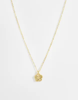 clover flower gold plated necklace in gold