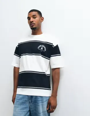 oversized t-shirt in white stripe