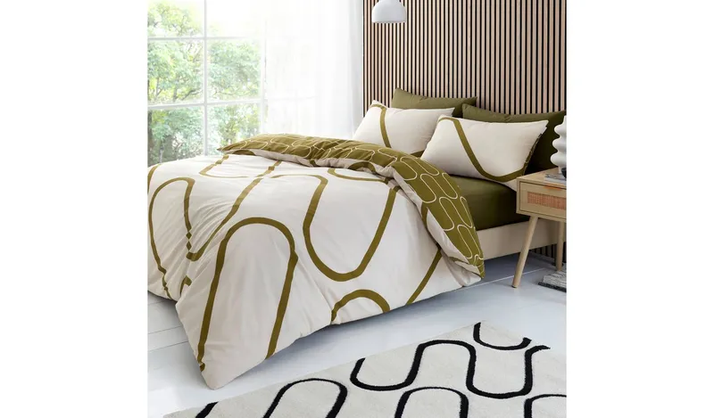 Catherine Lansfield Linear Curve Cream & Olive Bedding Set