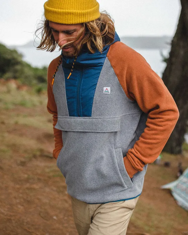 Passenger Clothing Woodland Hooded 1/2 Zip Polar Fleece - Grey Marl