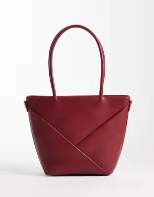 textured shoulder bag in dark cherry