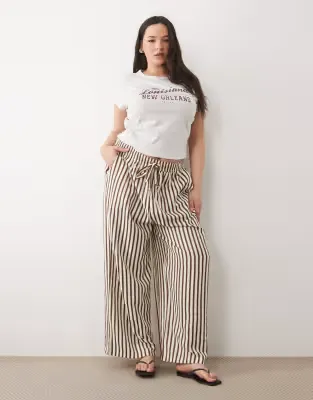 New Look Curve wide leg stripe trousers in brown