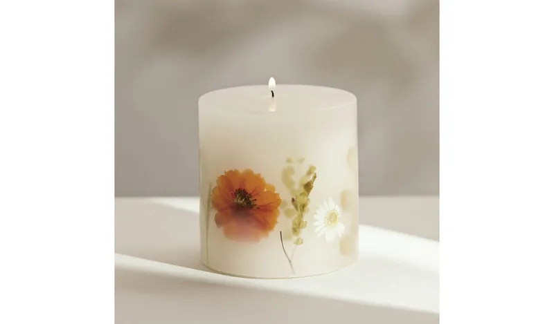 Argos Home Inclusion Candle - Honey & Sandalwood