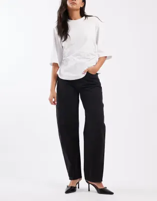 slim barrel jeans in washed black