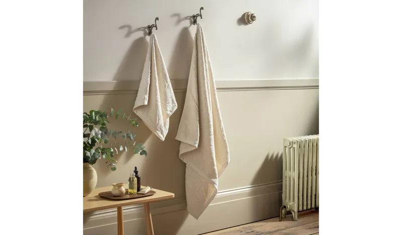 Habitat x Morris & Co. Acanthus Towel - Neutral