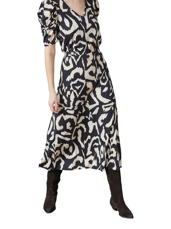Sisters Point Vya Geometric Midi Skirt, Black/Cream