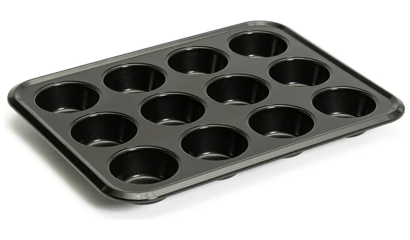 Habitat 12 Cup Carbon Steel Muffin Tray