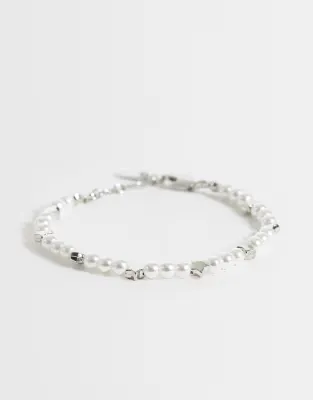 faux pearl and star beaded bracelet in white