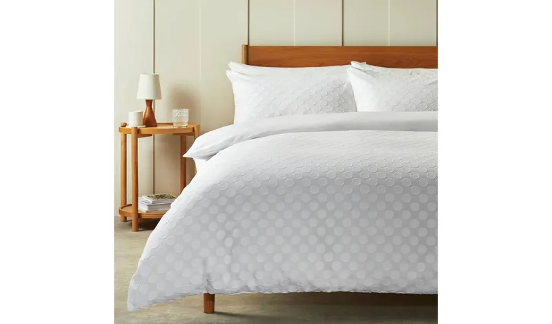 Habitat Cotton Clipped Dot White Bedding Set