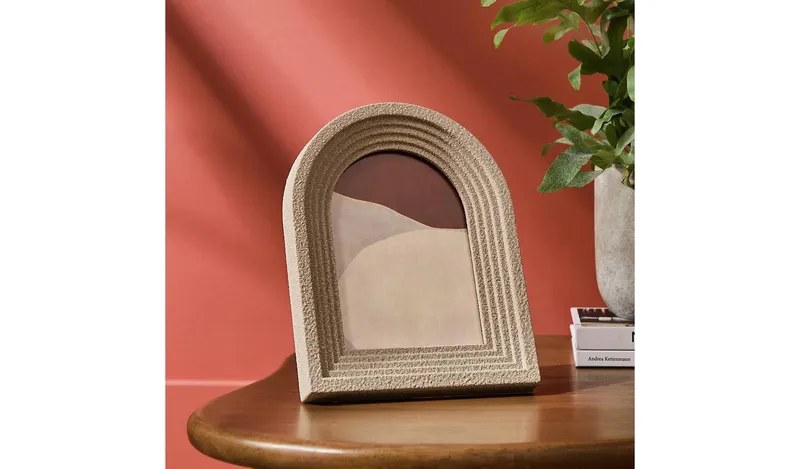 Habitat Arch Natural Wooden Picture Frame - 5x7"