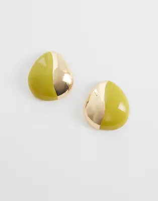 stud earrings with mixed metal design in green and gold tone