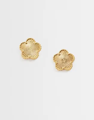 clover flower stud gold plated earrings in gold