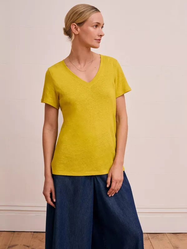 Celtic & Co. V-Neck Linen Blend T-Shirt