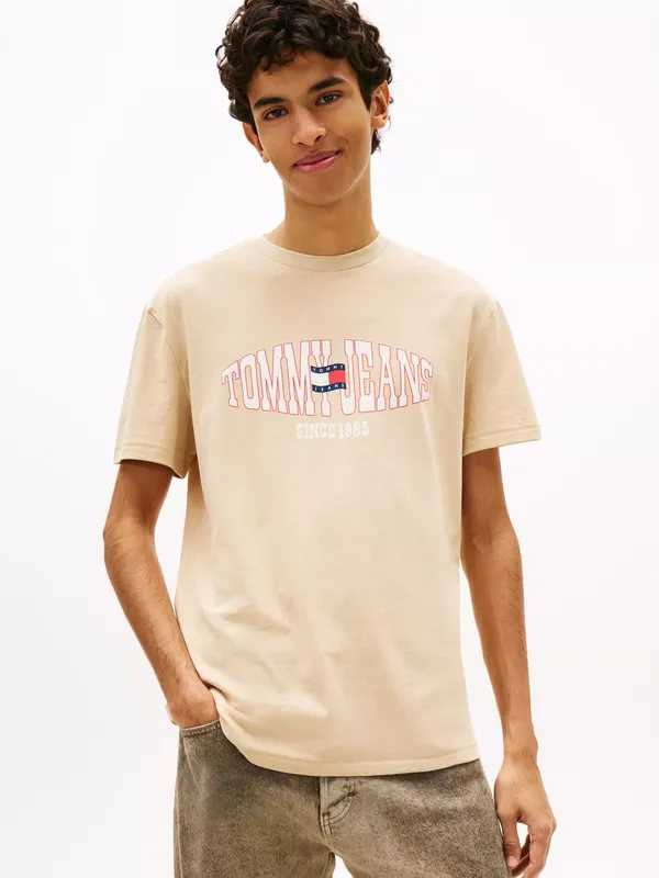 Tommy Hilfiger Cotton Regular Fit Wavy Flag Logo T-Shirt