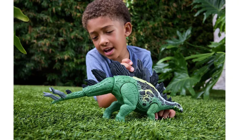 Jurassic World Gigantic Thrashers Stegosaurus Dinosaur Toy