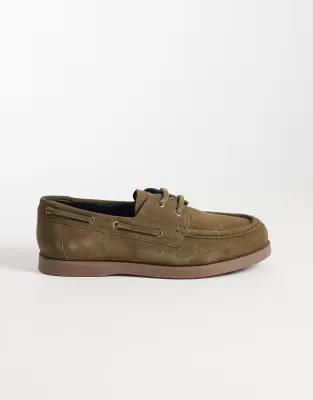 lace up boat shoe with gum sole in khaki suede