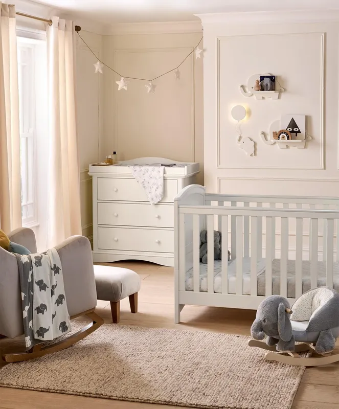 Mamas & Papas Flyn 2 Piece Cotbed Set with Dresser Changer - Off-White