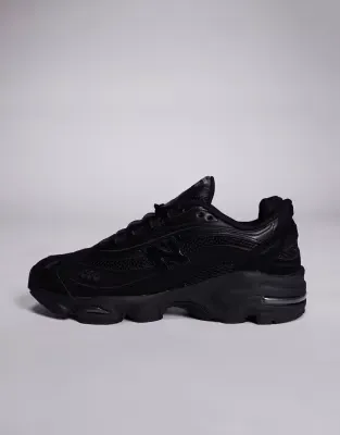 M1000 unisex trainers in triple black