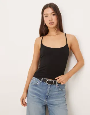 strap singlet top in black