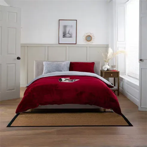 The Lyndon Company Duvet Cover Set