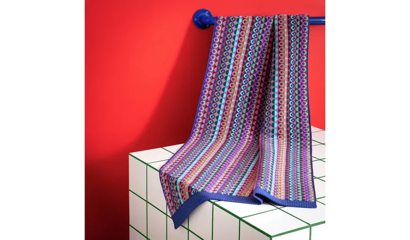 Habitat 60 Ronda Circles Bath Towel by Margo Selby - Multi