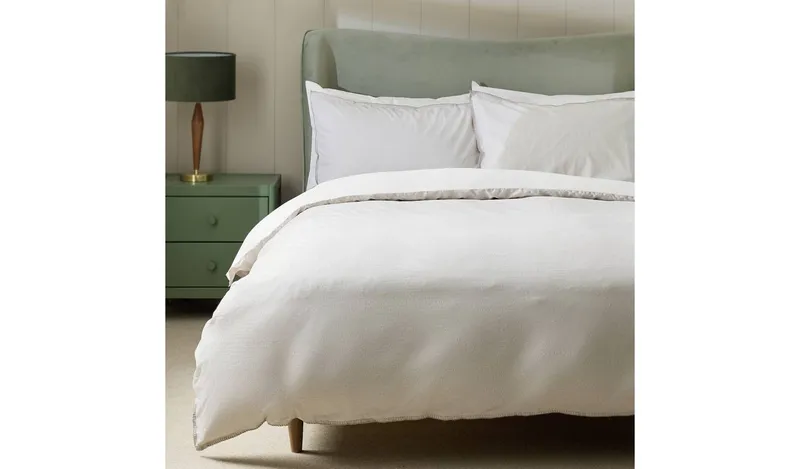 Habitat Seersucker Blanket Stitch Edge Bedding Set