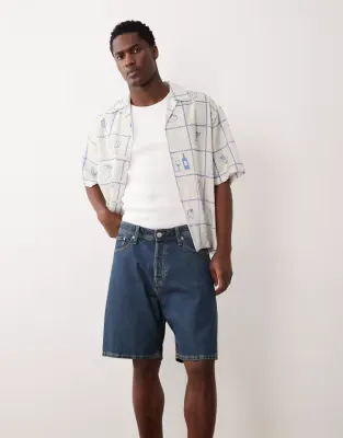 Tony loose shorts in mid blue