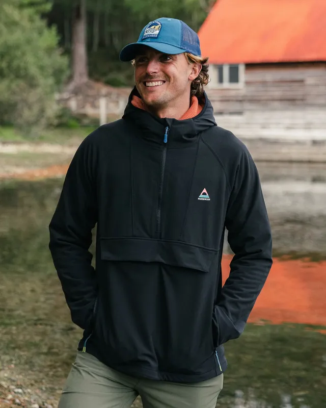 Passenger Clothing Roamer Softshell Anorak - Black