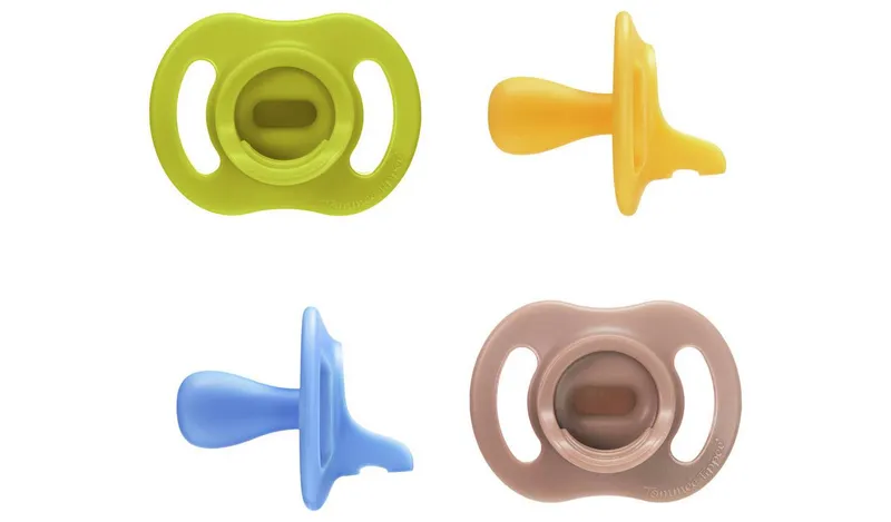 Tommee Tippee Ultra-light StayPut Soother 6-18m 4 Pack