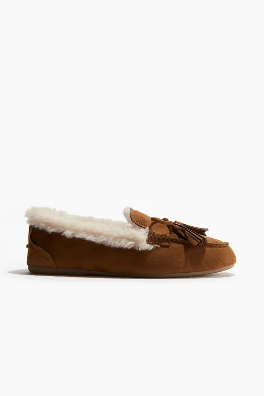 Warm-lined slippers